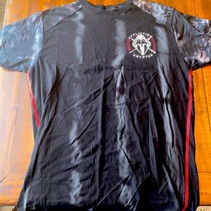 Affliction Men’s Tee, Large , Kryptek Camo black / red, New